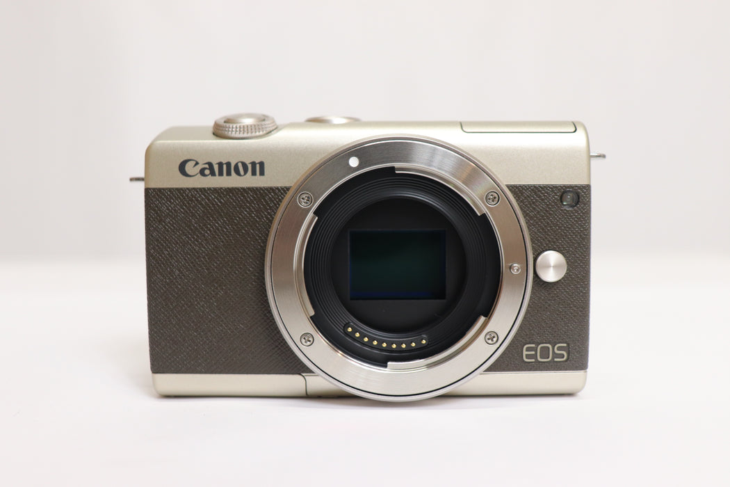 [Excellent] Canon EOS M200 Limited Gold 24.1MP 15-45mm f/3.5-6.3 285 6422167
