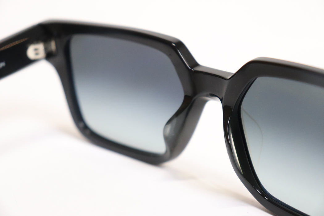 Prada Black Frame Sunglasses SPR03Z-F 55 17-140 With Case From JPN 272 6429402
