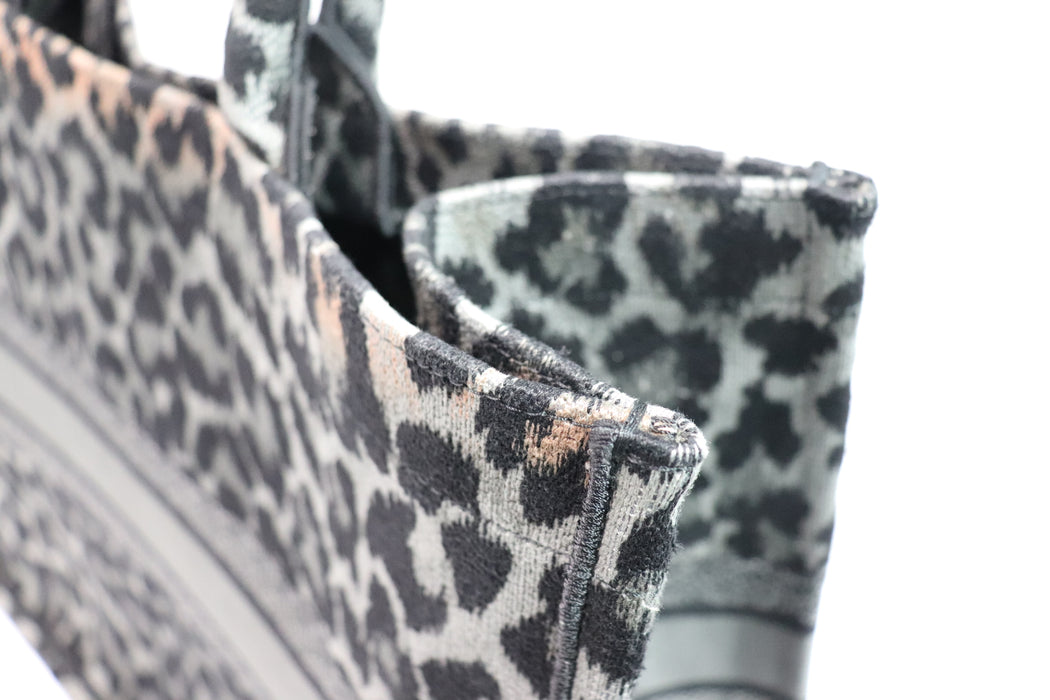 Christian Dior Leopard Book Tote Handbag Gray/Black Canvas From JPN 011 6357173 - World Quickdo